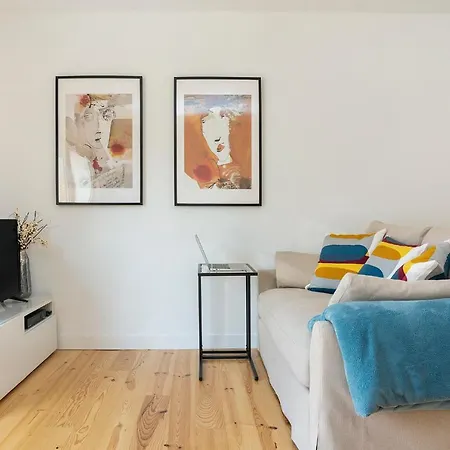 Sky Blue For 4 W/ Large Terrace Apartment *