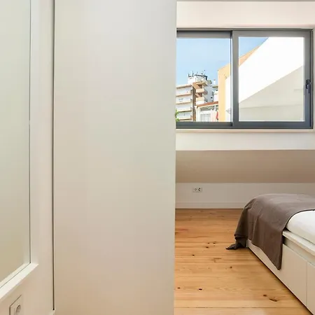 Sky Blue For 4 W/ Large Terrace Lisbon