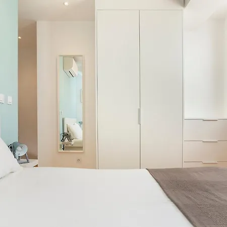 Sky Blue For 4 W/ Large Terrace Apartment Lisbon